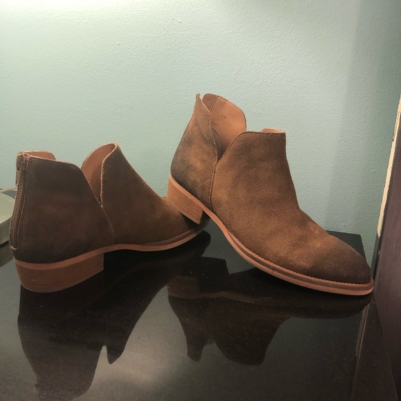 Vaneli Homer Suede Bootie Like New - Picture 2 of 11